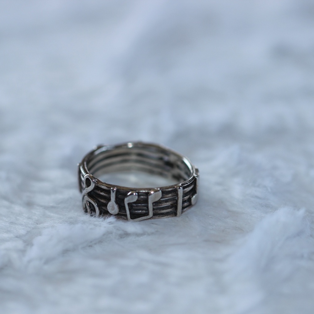 Music Notes Ring - image 4